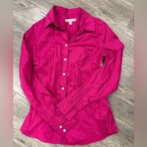 Women’s non-iron Banana Republic button down shirt